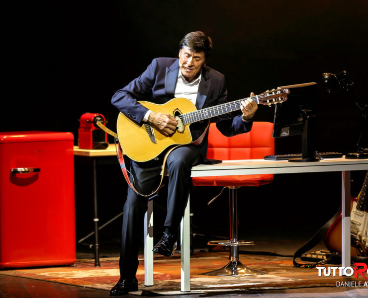 Gianni.Morandi Tour.Stasera.gioco .in .casa Teatro.Duse Bologna 2019 002